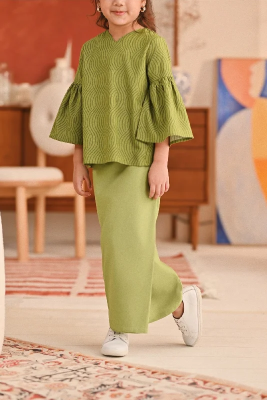 The Titi Folded Skirt - Lawn Green lace skirt romantic