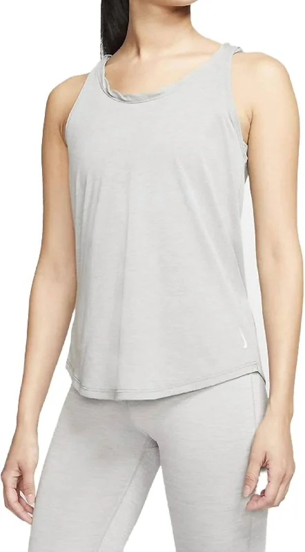 Women's Yoga Twist Tank In Grainy Gray/hemp breathable tank top