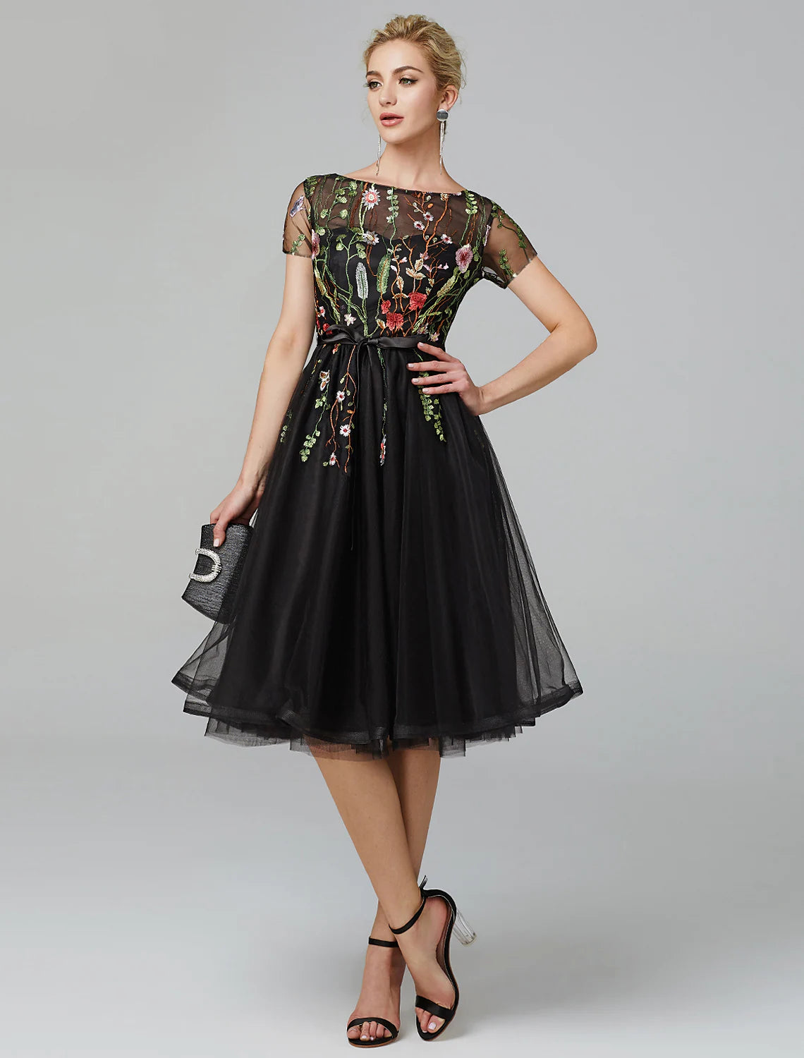 A-Line Elegant Floral Engagement Formal Evening Dress Illusion Neck Short Sleeve Knee Length Lace with Pleats Appliques Shift Classic Vintage