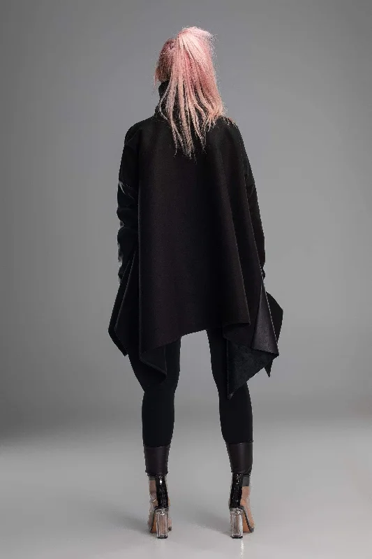 Asymmetric zipped poncho