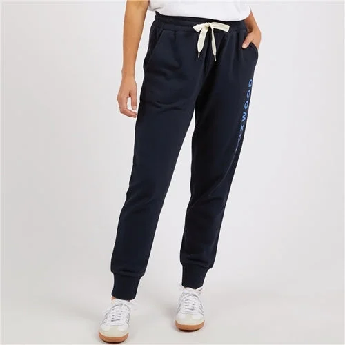 Foxwood Medalion Track Pant