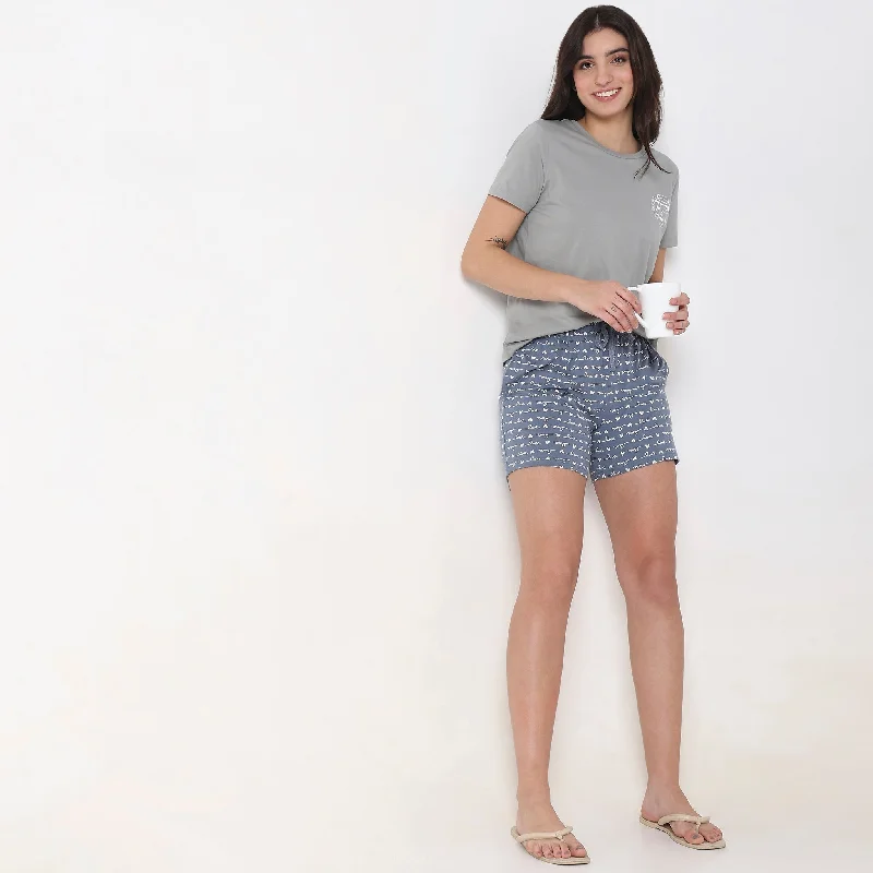 Regular Fit Printed Mid Rise Shorts