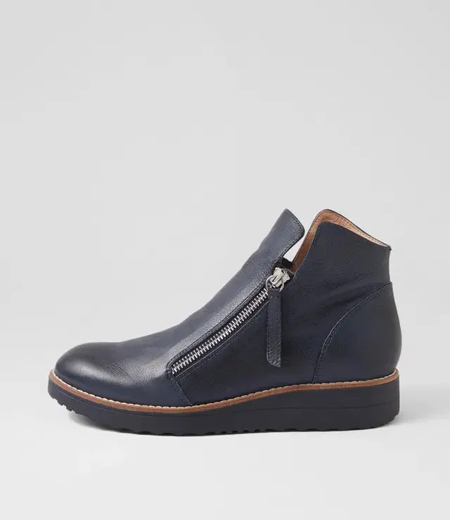 Ohmy Navy Leather Boots