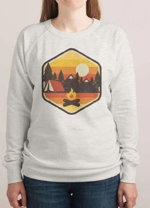 RETRO CAMPING WOMEN SWEAT SHIRT Graphic Embroidered Appliqued